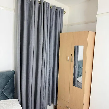 Homestay Big In East Ham