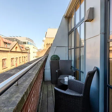 Servised On Artillery Lane 4* Londra