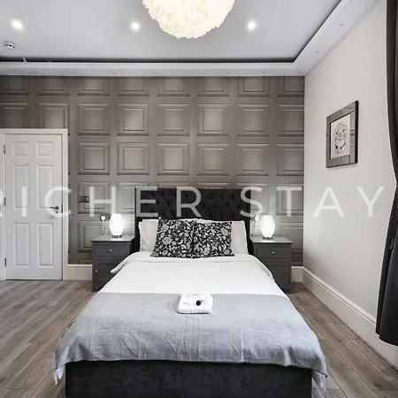 Hackney - En-suite & Amenities Hotel 4*