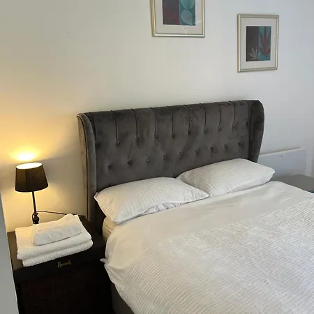 North Acton Flat Apartment *