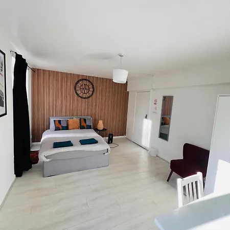 Guest house E2 *