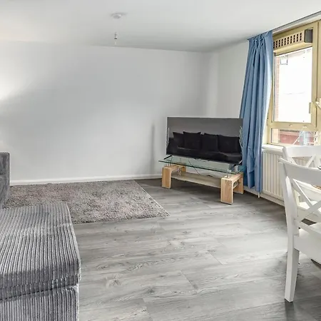2 Bedrooms In The Heart Of Covent Garden *