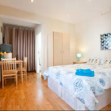 Appartamento Superb In Willesden Green, 10mins To *