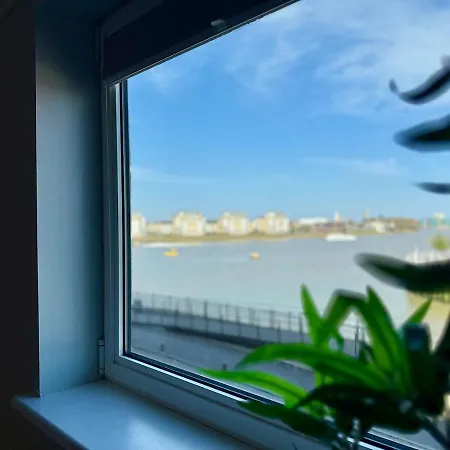 Luxury Greenwich Apartment