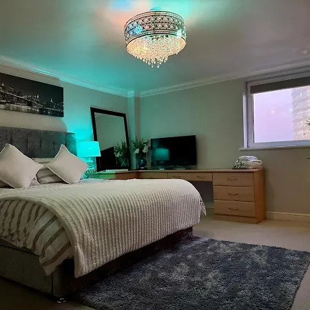 Luxury Greenwich Apartment