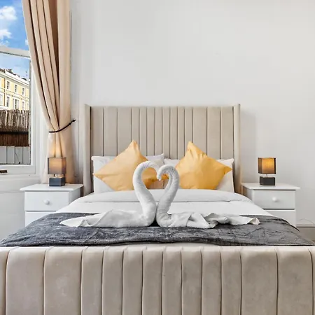 Minimalist Luxe 2br Designer Retreat In Prime Kensington For 6 Next To Station Harrods דירה *