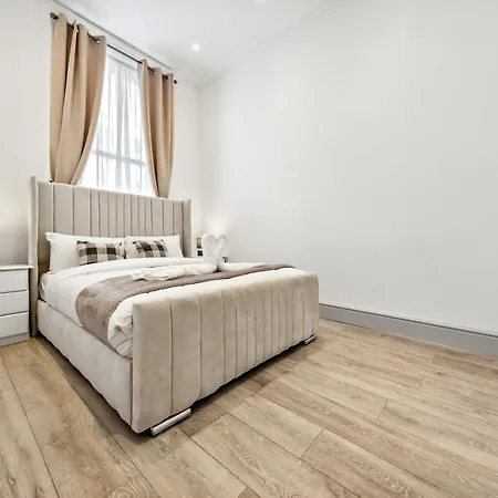 Minimalist Luxe 2br Designer Retreat In Prime Kensington For 6 Next To Station Harrods Appartement