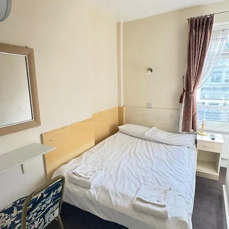 Warwick Road Hotel London