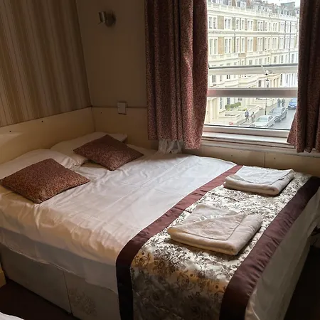 Warwick Road Hotel London