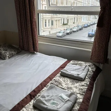 Warwick Road Hotel London