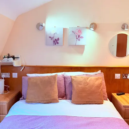 Hotel Albro House 2*