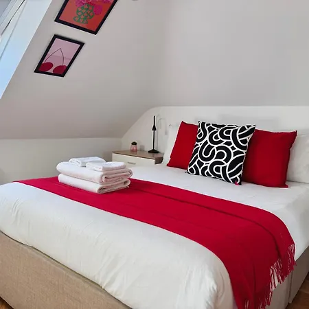 Penzion En-suites With Free Parking 30min To Londýn