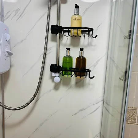 Private Flat In Centre 아파트 *