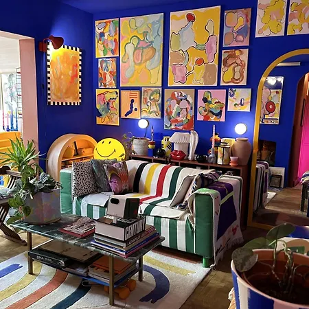 Klein House Clapton Sleeps 2-piano-patio-mirrorbed London