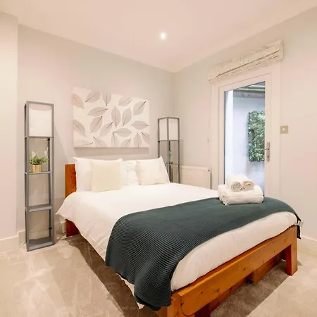 Pass The Keys Lovely 2-bedroom Flat In Pimlico W Outdoor Patio London