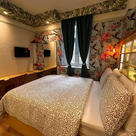 Rest Boutique Notting Hill London