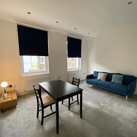 Apartment Bright & Spacious 2-bed, 2-bath In The Heart Of - Whole London