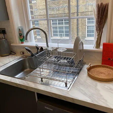 Bright & Spacious 2-bed, 2-bath In The Heart Of - Whole Apartment