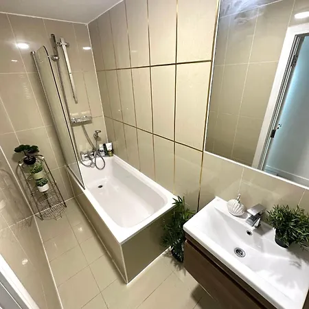 Apartment Elegant Spacious Modern 2 Bedroom - Whitechapel - 5mins To Aldgate Station London