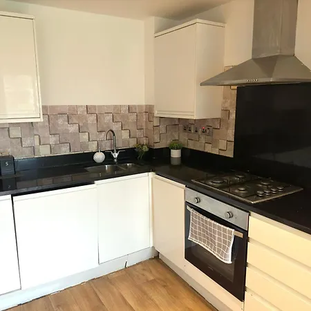 Apartment Elegant Spacious Modern 2 Bedroom - Whitechapel - 5mins To Aldgate Station *