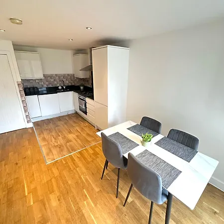 Apartment Elegant Spacious Modern 2 Bedroom - Whitechapel - 5mins To Aldgate Station London