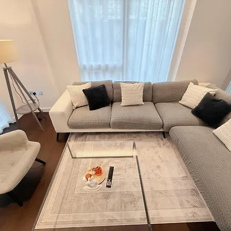 Charming Relaxing 3 Bedroom Walk To Tube *
