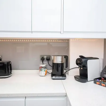 Apartamento Cosy 1 Bedroom Flat Nestled In De Beauvoir Town Pass The Keys Londres