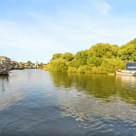 アパート Serenity By The Water: 3 Bed 3 Bath West - Parking