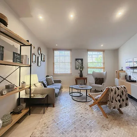 Villa Stunning Modern 2-floor House With 3 Ensuite London