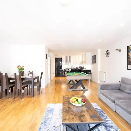 Apartment Shoreditch 3 Bedroom Large Lr 2 Balconies London