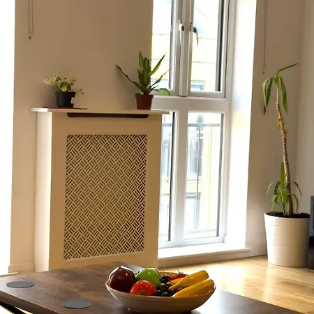 Shoreditch 3 Bedroom Large Lr 2 Balconies London