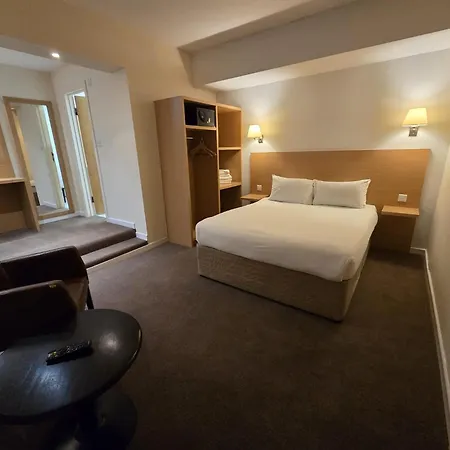 The Hotell 2*