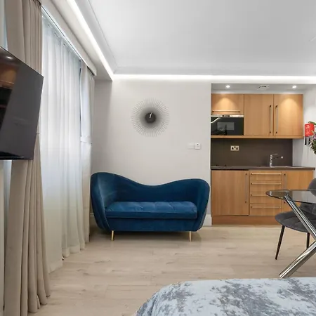 Cleveland Residences Russell Square Daire