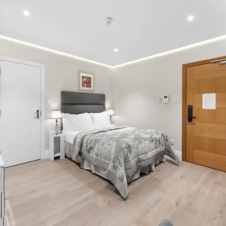 Cleveland Residences Russell Square
