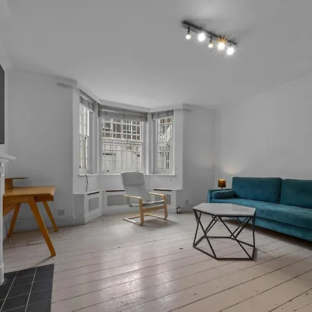 Apartamento Chelsea 1-bed Flat With Patio Londres
