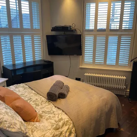 Apartment Modern Fulham Flat In Prime Location