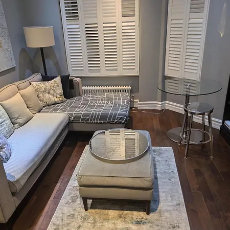 Modern Fulham Flat In Prime Location Apartment