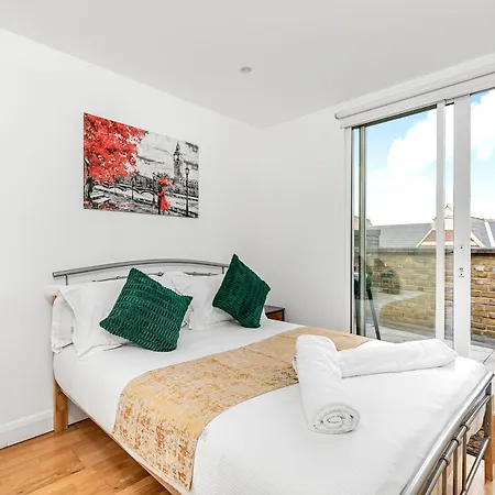 Shoreditch 3 Bedroom Large Lr 2 Balconies * London
