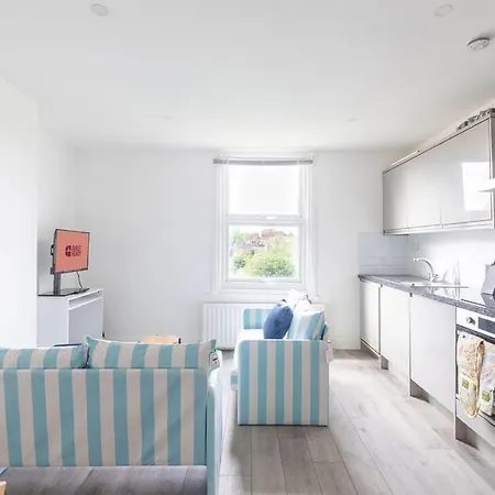 Guestready - Relaxing Retreat In * London