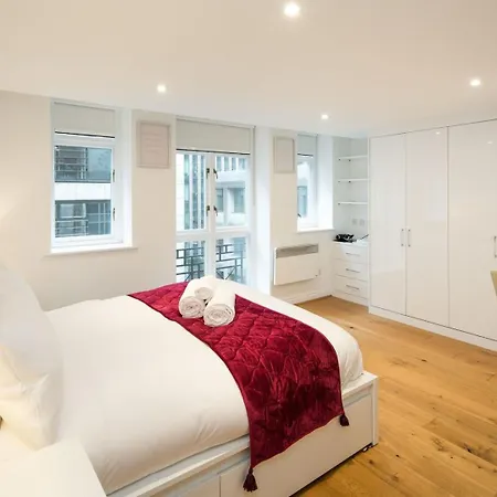 1bd Modern Oasis: Near Attractions 伦敦