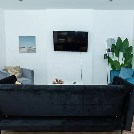 Tranquil 1bd In Action Apartamento