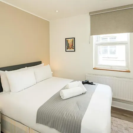 Modern 2br Flat In Soho Apartment *