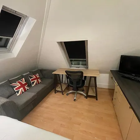 Homestay Brixton Attic *