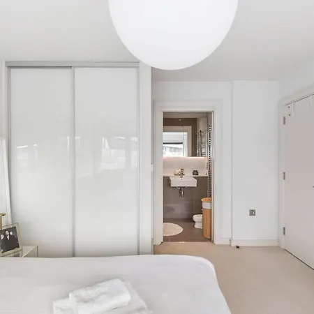 Guestready - Elegant Retreat In Greenwich Apartment London