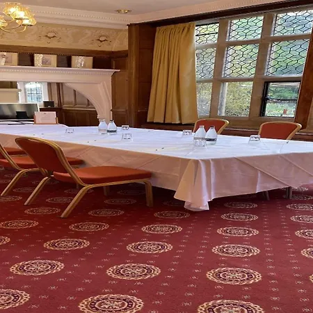 Otel Western Grim's Dyke 4*