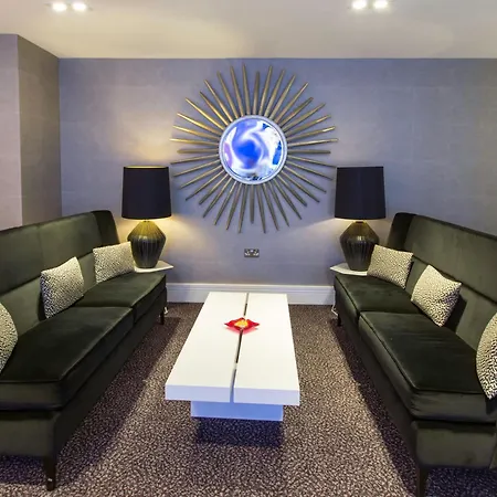 Hotel Crowne Plaza London By Ihg Ealing