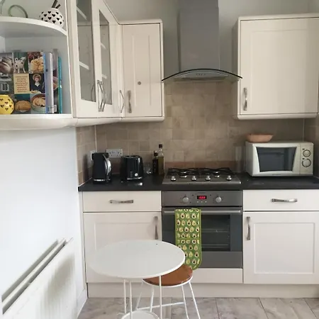 Apartment New 2bd Flat Heart Of Battersea - Close To Station