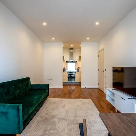 Londwell, Canary Wharf Boutique Balcony * 런던
