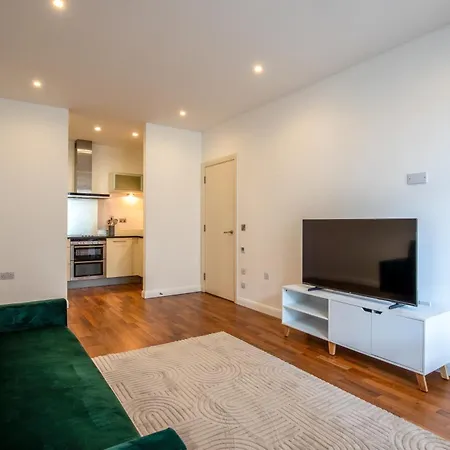 Londwell, Canary Wharf Boutique Balcony * 런던