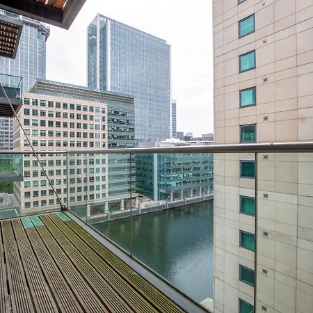 Londwell, Canary Wharf Boutique Balcony